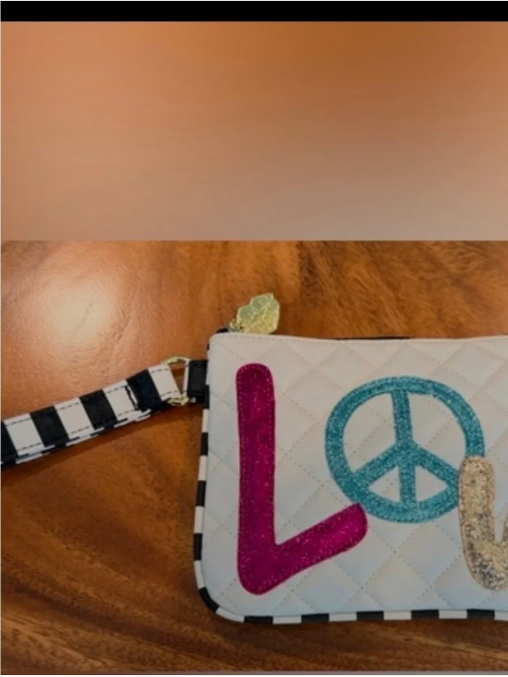 White Quilted Wristlet Pouch with Glitter 